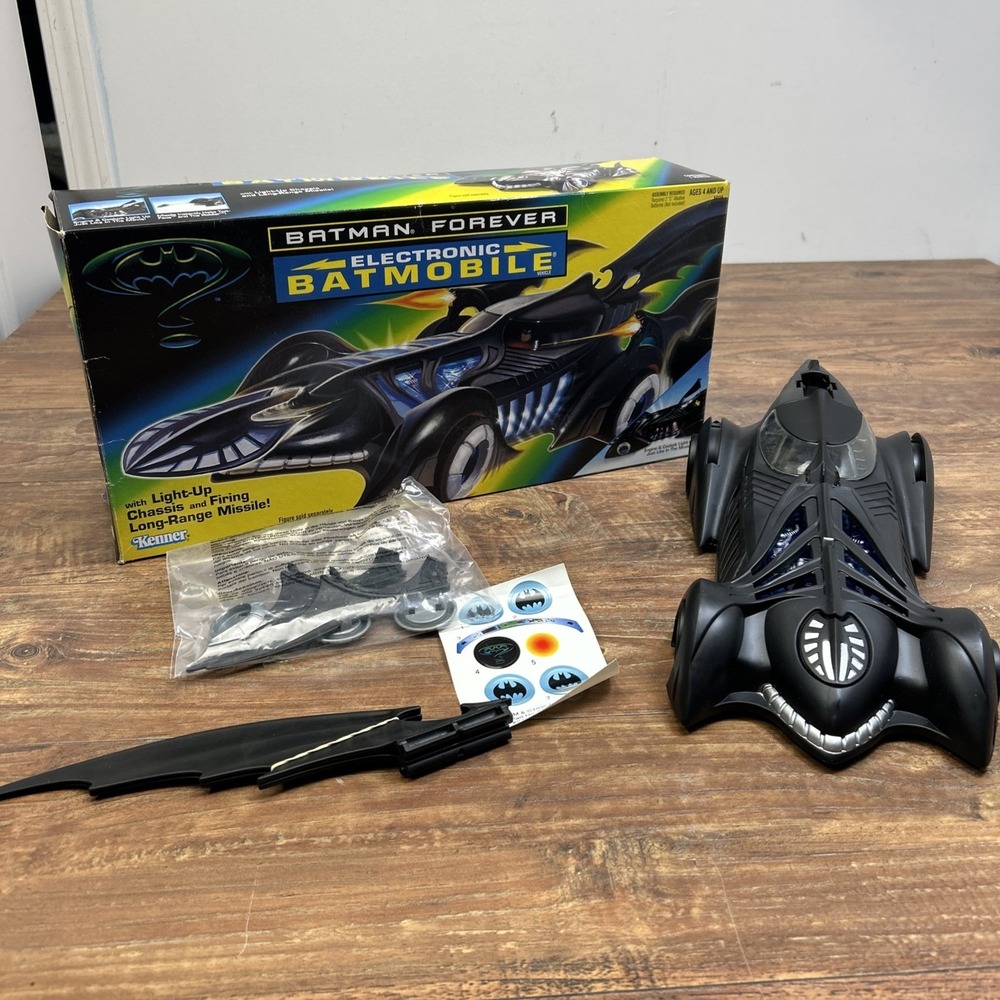 Vtg Batman Forever Batmobile Kenner 1995 Electronic Vehicle Light Up W/Box Works
